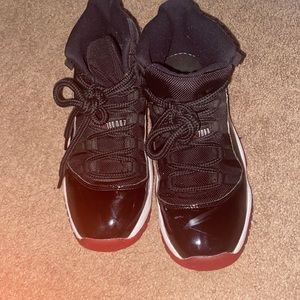 Air Jordan 11 Bred size 7y